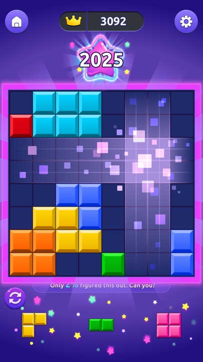 In-game booster bar showing Hammer, Rotate, and Bomb tools